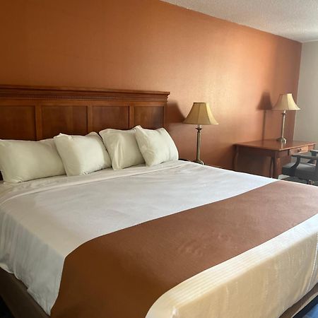 Regency Inn & Suites Anoka Extérieur photo