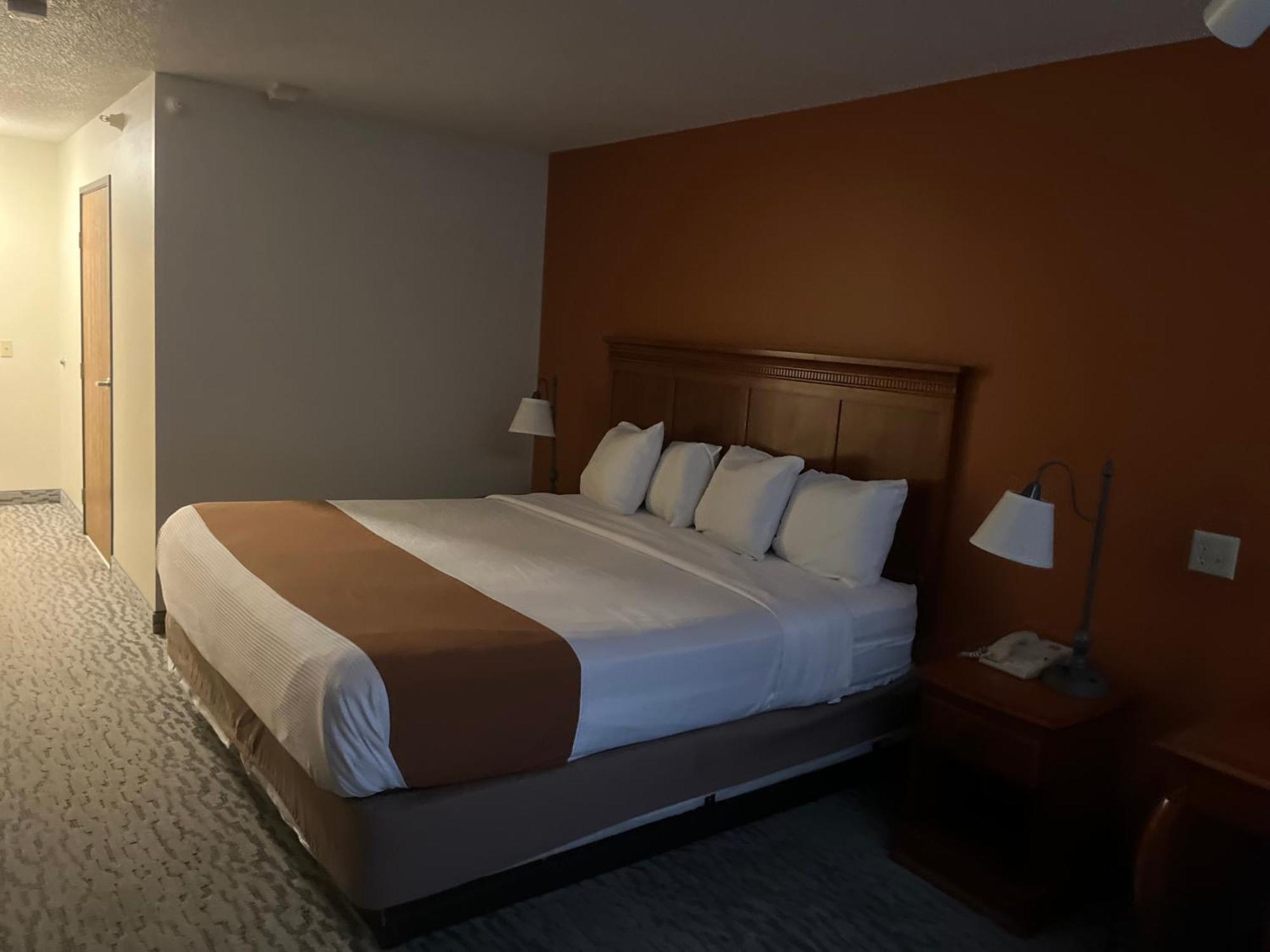 Regency Inn & Suites Anoka Extérieur photo